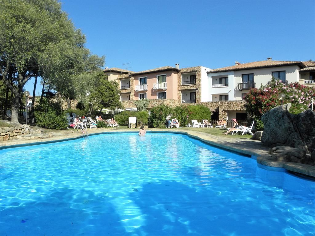 Residence Gardens Porto Rotondo Buitenkant foto